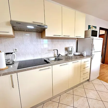 Apartment By The Sea Silo, Krk - 18715 *