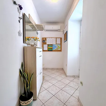 By The Sea Silo, Krk - 18715 Apartment *